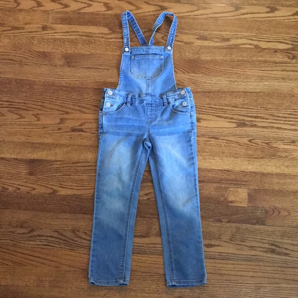 Cat & Jack Other - Cat & jack overalls xs (4/5) Cat & Jack Other - Cat & jack overalls xs (4/5)